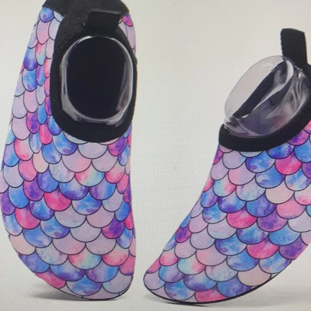 Girls barefoot water shoes gradient fish scale